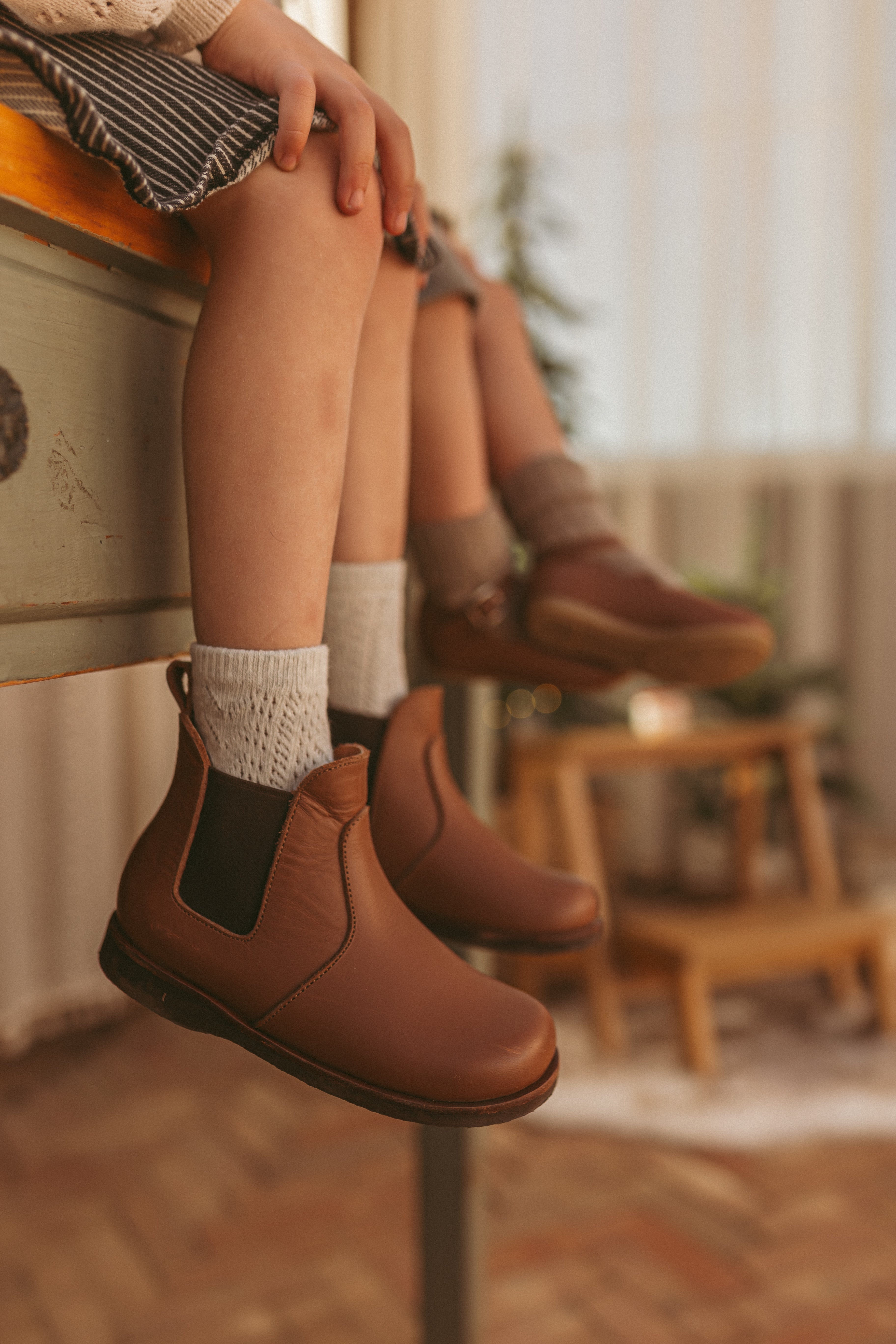 Viajero Chelsea Boot {Children&#39;s Leather Boots}