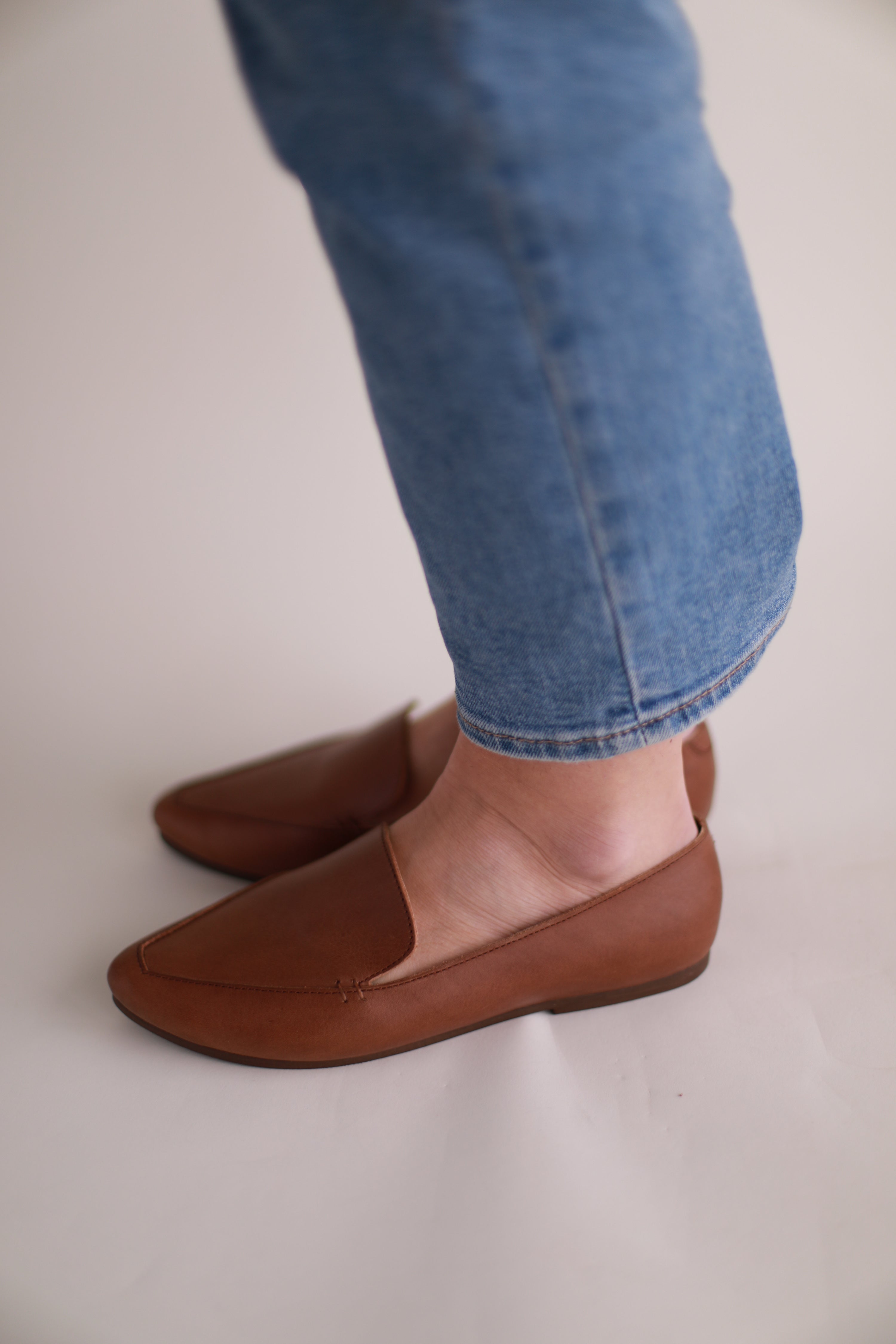 Espresso Calle Loafer {Women&#39;s Leather Shoes}