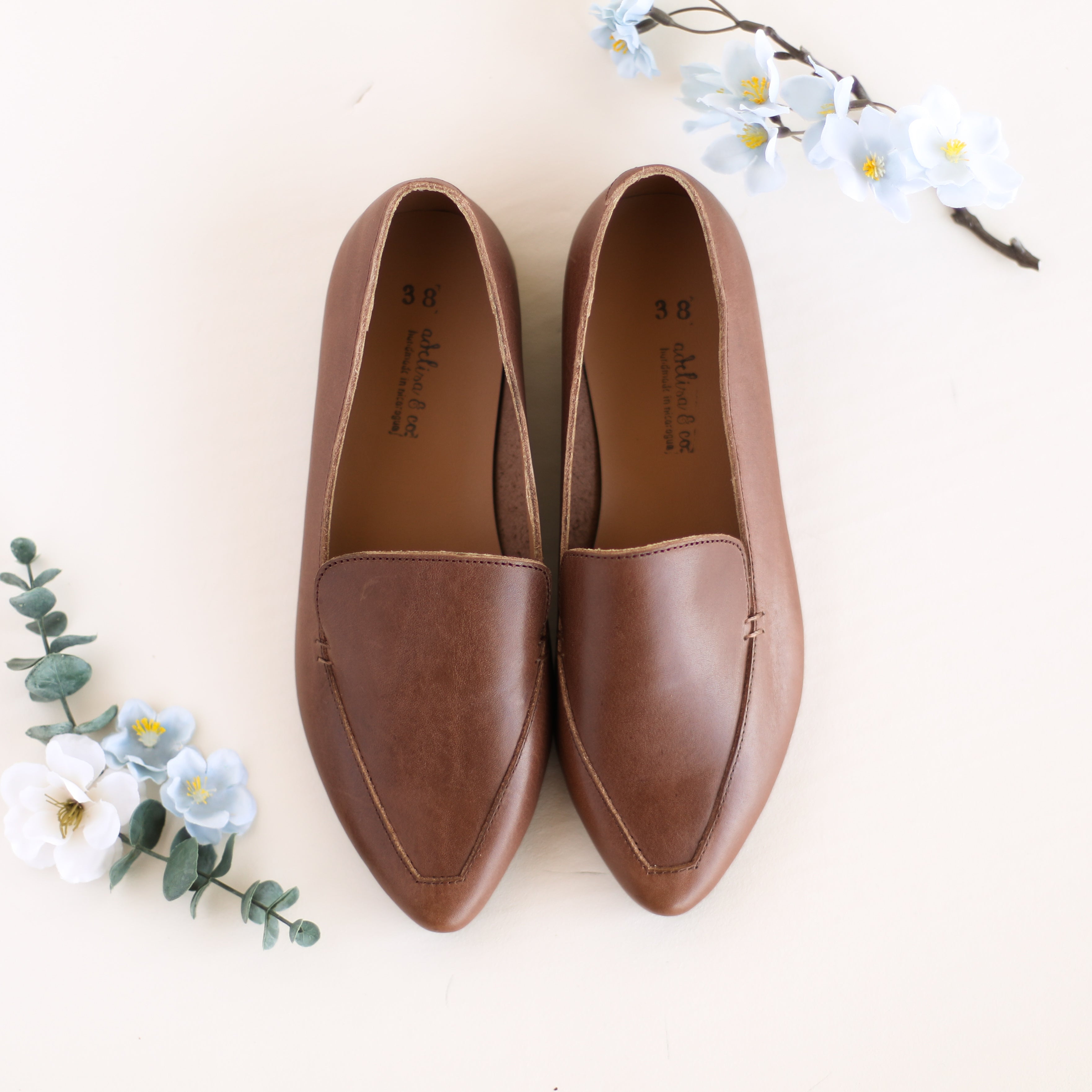 Espresso Calle Loafer {Women&#39;s Leather Shoes}