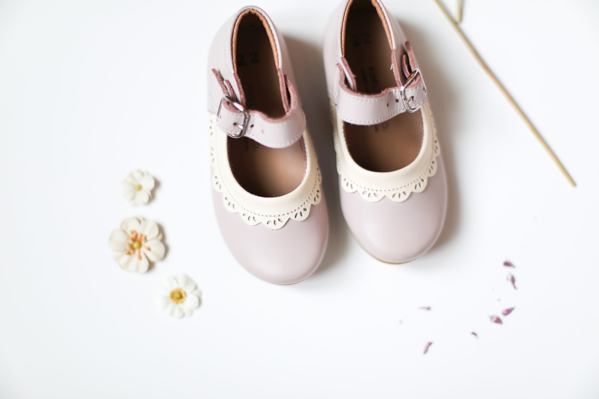 Lavender Marily Mary Janes {Children's Leather Shoes}