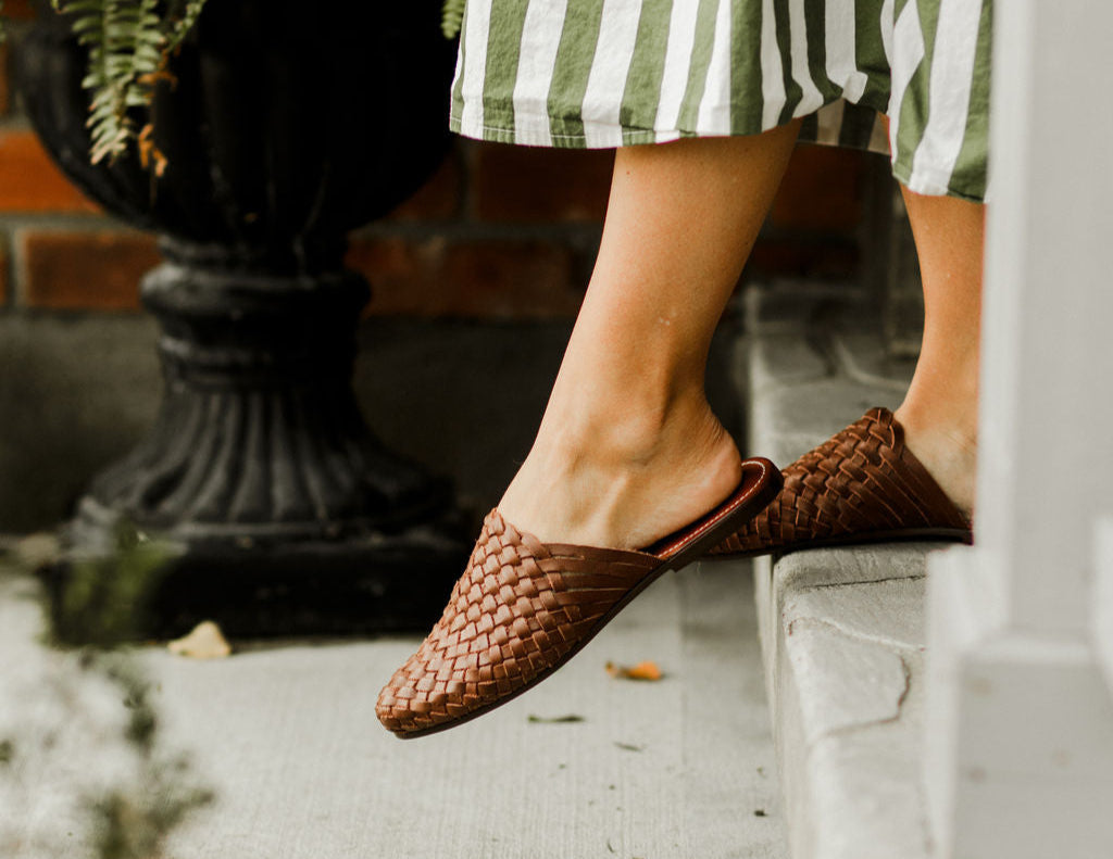 Espresso Brisa Mule {Women's Leather Shoes} – Adelisa & Co