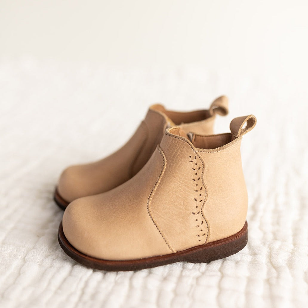 Oat Ophelia {Children&#39;s Leather Boots}