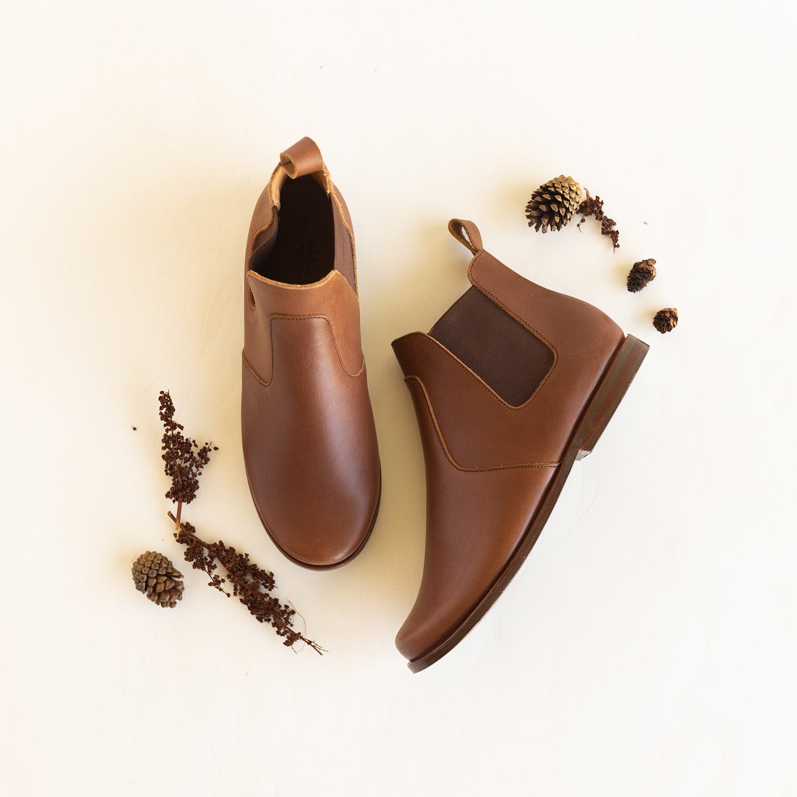 Espresso Viajero Chelsea Boot {Women&#39;s Leather Boots}