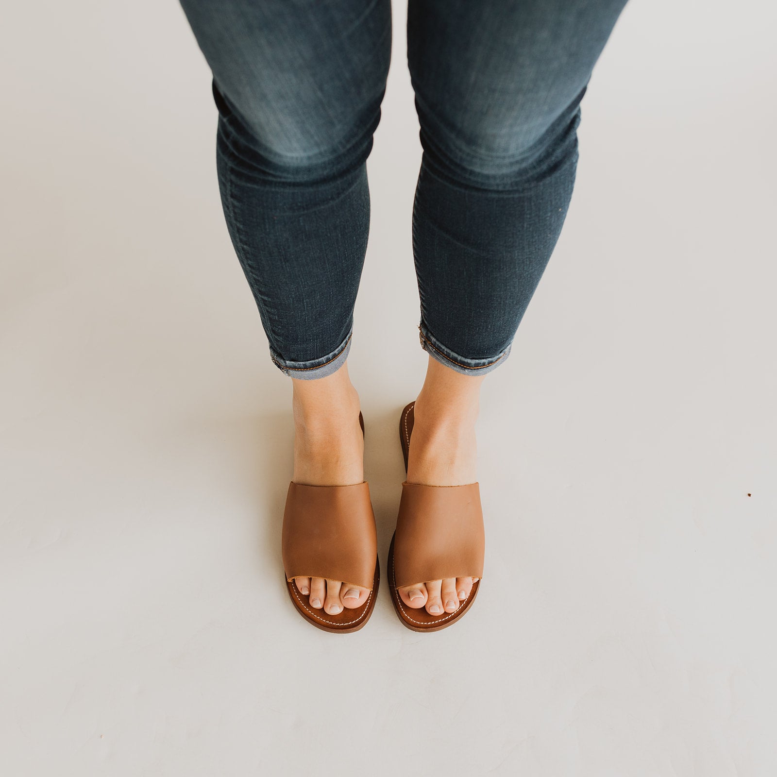 SECONDS Verano Slide {Women&#39;s Leather Sandals}