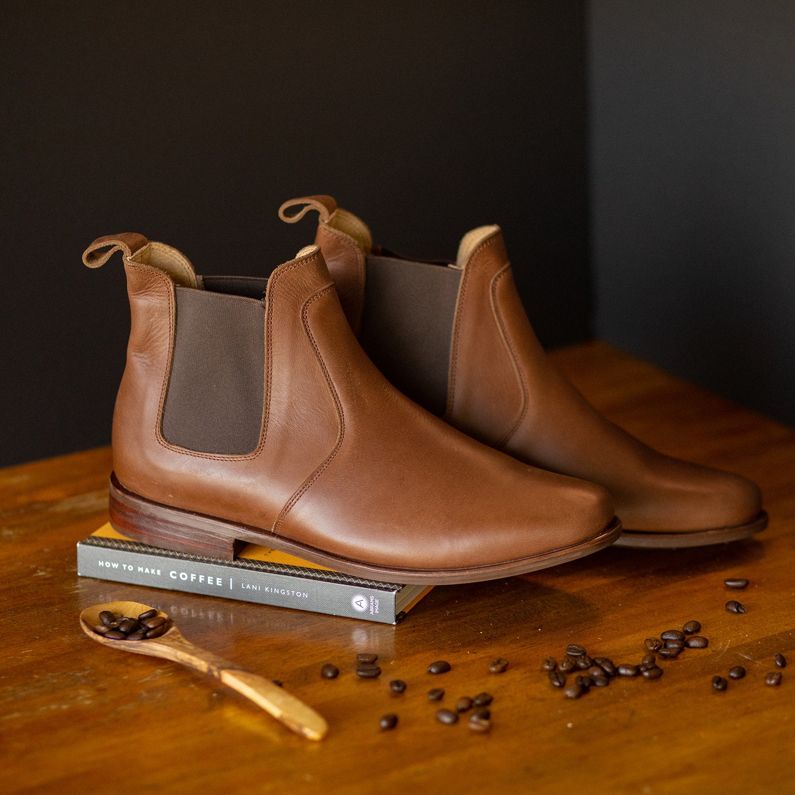 Espresso Viajero Chelsea Boot {Men&#39;s Leather Boots}