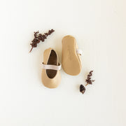 Beautiful slip on leather Mary Jane for babies in a beige tone