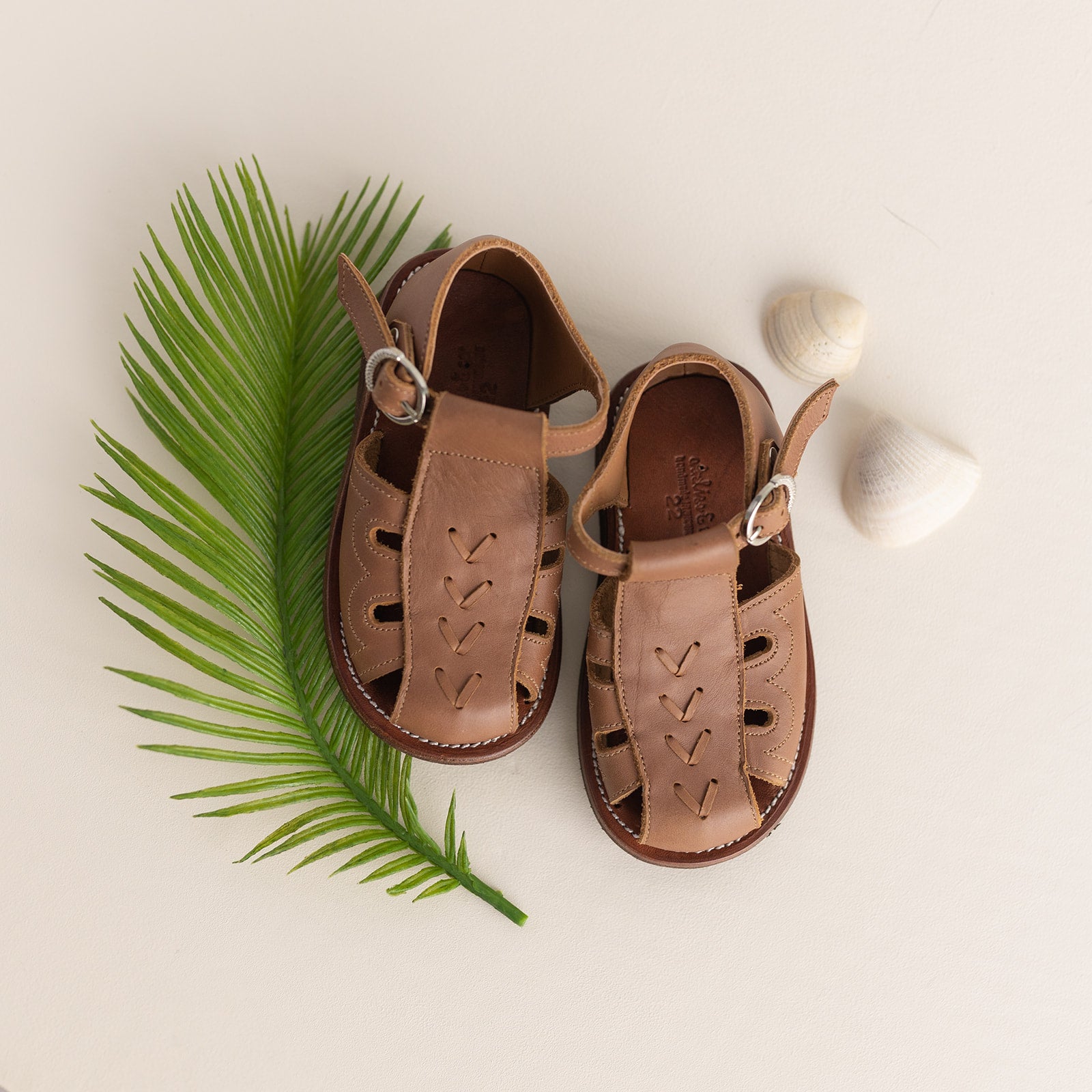 Adelisa &amp; Co medium brown leather sandals for children. Unisex style.