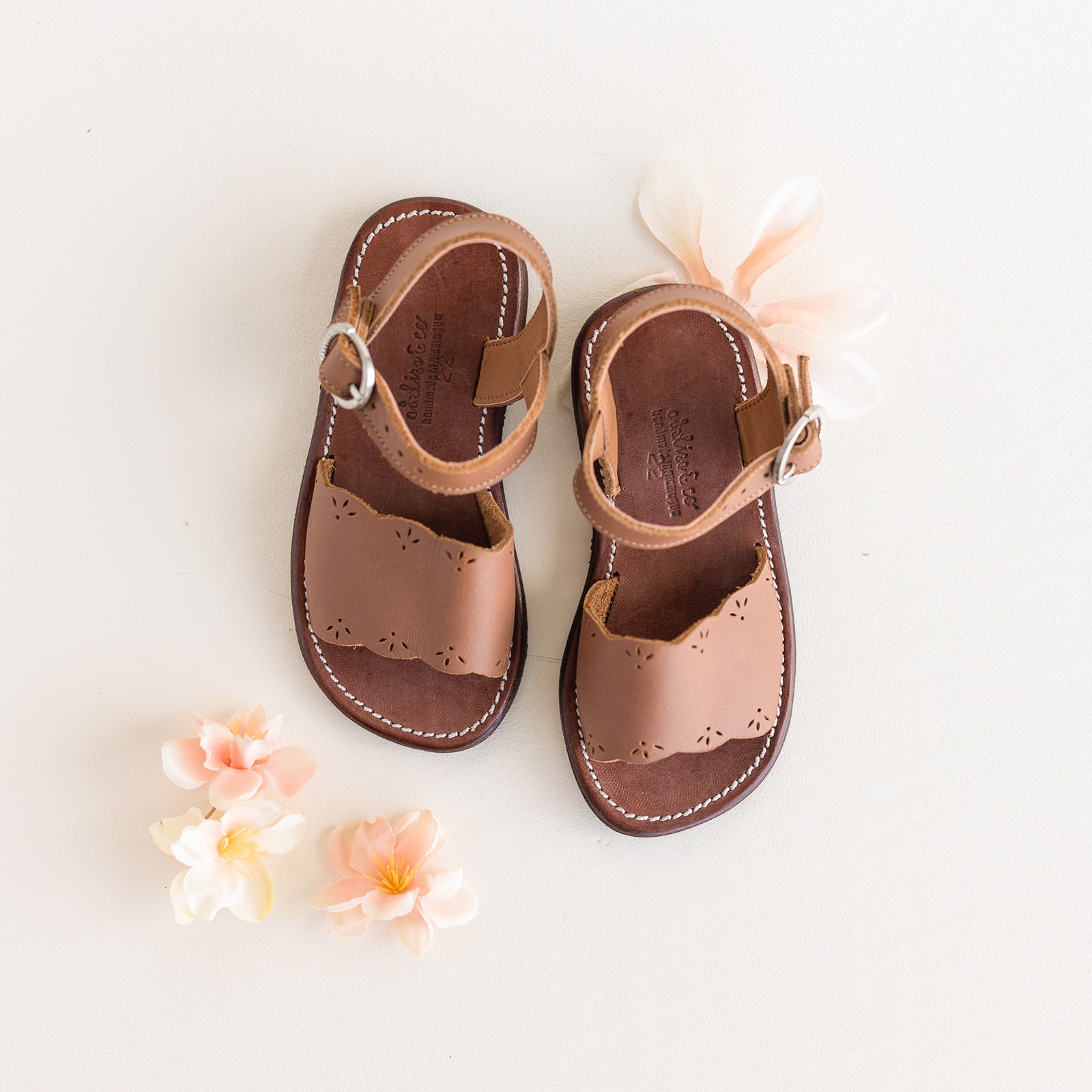 Bella {Children&#39;s Leather Sandals}