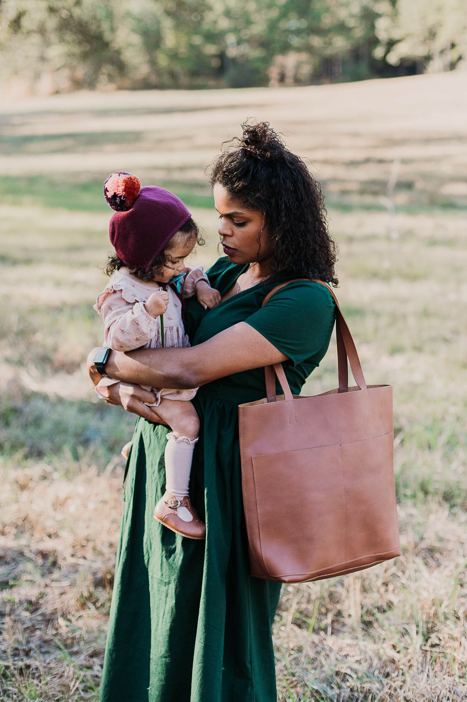 Classic Leather Tote {Brown} – Adelisa & Co Classic Leather Tote {Brown} – Adelisa & Co